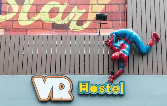 Vr Hostel สะพานควาย Bangkok Exterior photo